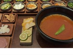 -银米·云南传统过桥米线(双廊黑金冠店)
