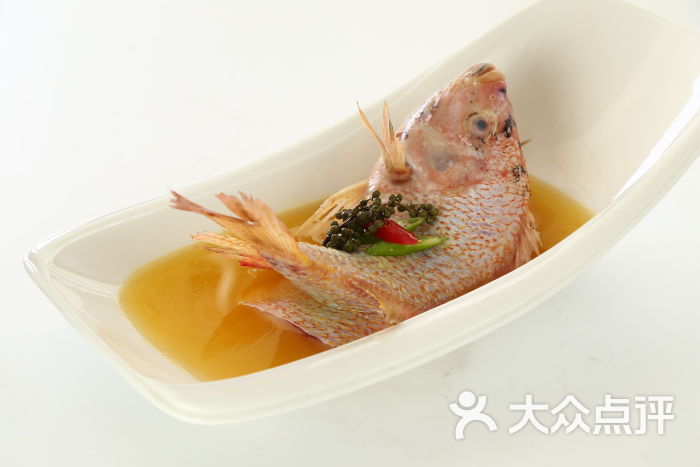 川汁菌蒸珍珠魚