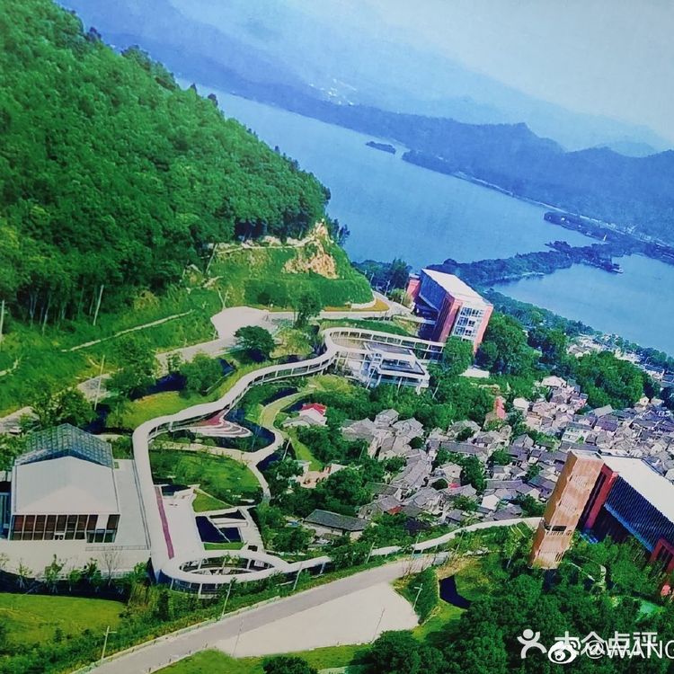 统统免费，补钙，吸氧，拍照