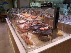 -巴黎贝甜(华堂新辰汇店)