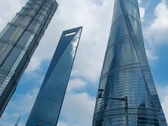 -陆家嘴空中步行连廊