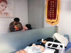 -蕾特恩专业祛痘国际连锁