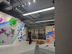 -CLIFFS颗粒攀岩(萧山众安店)
