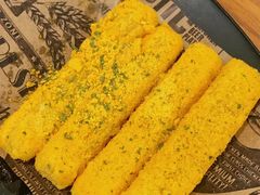 -BHC炸鸡(明洞总店)