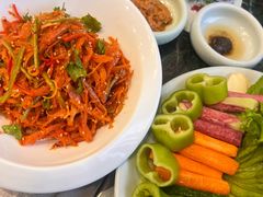 -萨拉伯尔水源素问店·韩国宫廷料理(人民路店)