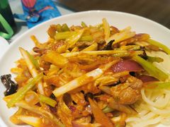 -楼兰古丽·新疆拌面·清真(华阳城店)