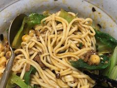 -呼啦面馆·头牌豌杂面(爱琴海店)