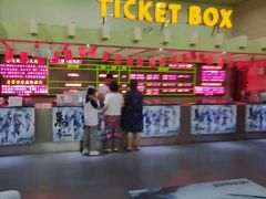 -SFC上影影城(临平店)