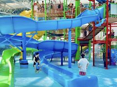 -青岛东方影都融创水世界