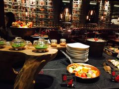 -恰餐厅及酒吧 CHAR Bar & Grill (北京丽都皇冠假日店)