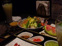 -铭牛烧肉·和牛海鲜自助(高新月牙湖店)