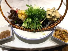 田园大丰收-奉天掌柜·非遗猪手·笨饺子(崇山路店)