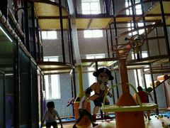 -蒙特利亲子乐园