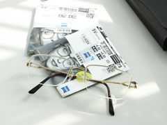 -目艮眼镜SHOWROOM(品牌集合店)