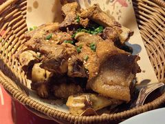 金牌脆皮猪脚（2片起卖）-魏铭鱼头捞饭(晋阳路店)