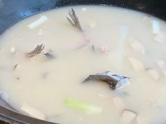 -陈大锅·岳阳鱼馆·地道岳阳菜(美食街店)