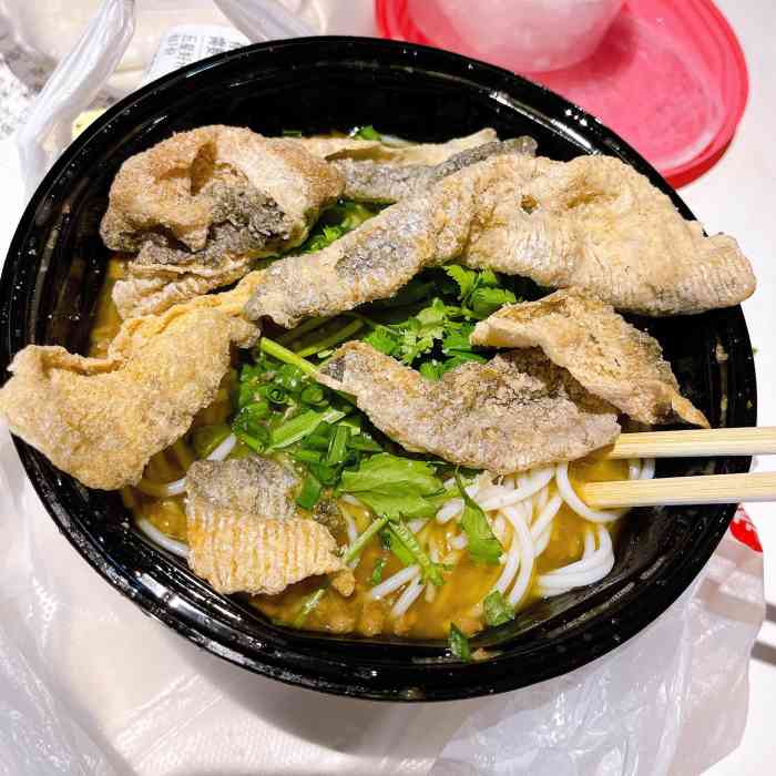 香港捞蛮米线(四川北路店)-"[薄荷]环境: 整洁干净卫生,寻美食的一.