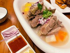手抓羊肉-巴依老爷新疆美食(常营店)