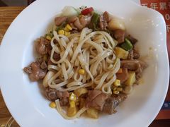 大盘鸡拌饭-海盗虾饭·剥好的小龙虾饭(SOHO尚都店)