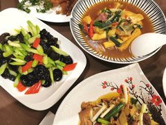 -湖泉水云间餐厅·弥勒地道菜(B座店)