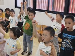 -爱乐梵国际儿童教育中心(古美店)