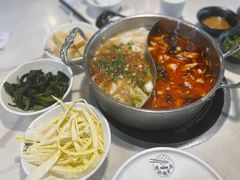 -德林酸菜鱼火锅(南丹店)