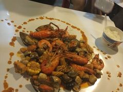 -席娜卡琳火车铁道夜市