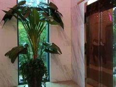 -上海虹桥西郊假日酒店