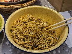 -鹤江桥·红油牛肉粉(SKP店)