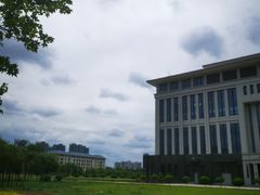 -瑞幸咖啡(华北水利水电大学龙子湖店)