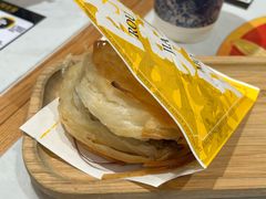 腊汁肉夹馍-陳香貴·兰州牛肉面(松江亚繁亚乐城店)