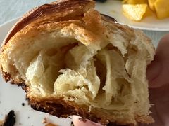 -VERIE BAKEHOUSE