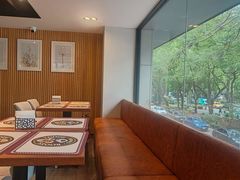-Roots Lodge Café(仁爱旗舰店)