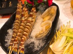 -鲜入围煮花胶鸡海鲜火锅