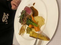 -塞纳河法国餐厅(意式风情街店)