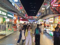 -万达广场(南昌红谷滩店)