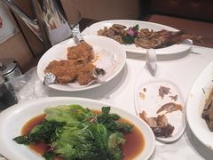 -梅利汴京烤鸭•开封豫菜地标店(东大街店)