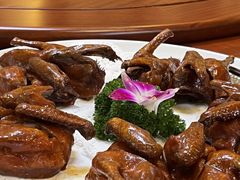 吊烧乳鸽-大天然酒店(军民路店)