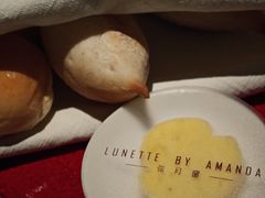 -弦月窗LUNETTE BY AMANDA(复兴路店)