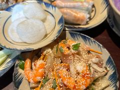 -Cuc Gach Quan Restaurant