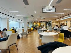 -上海宝信宝马4S店