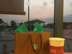 -星巴克(舟山蜈蚣峙店)