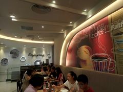-必胜客(WOW中心城店)