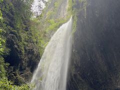 -龙水峡地缝景区