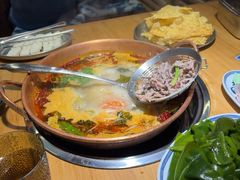 -洱火云南酸菜牛肉火锅(石景山当代商城店)