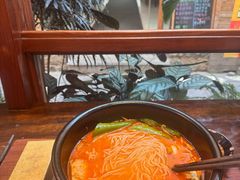 -银米·云南传统过桥米线(双廊黑金冠店)