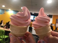 樱花圆筒冰淇淋-麦当劳(欧亚卖场店)