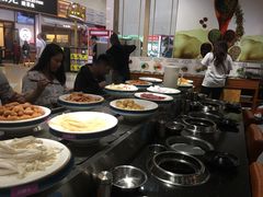 -钱小主·自助回旋烤肉火锅餐厅(东方新天地店)