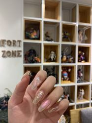 -隅日式美甲美睫專門店
