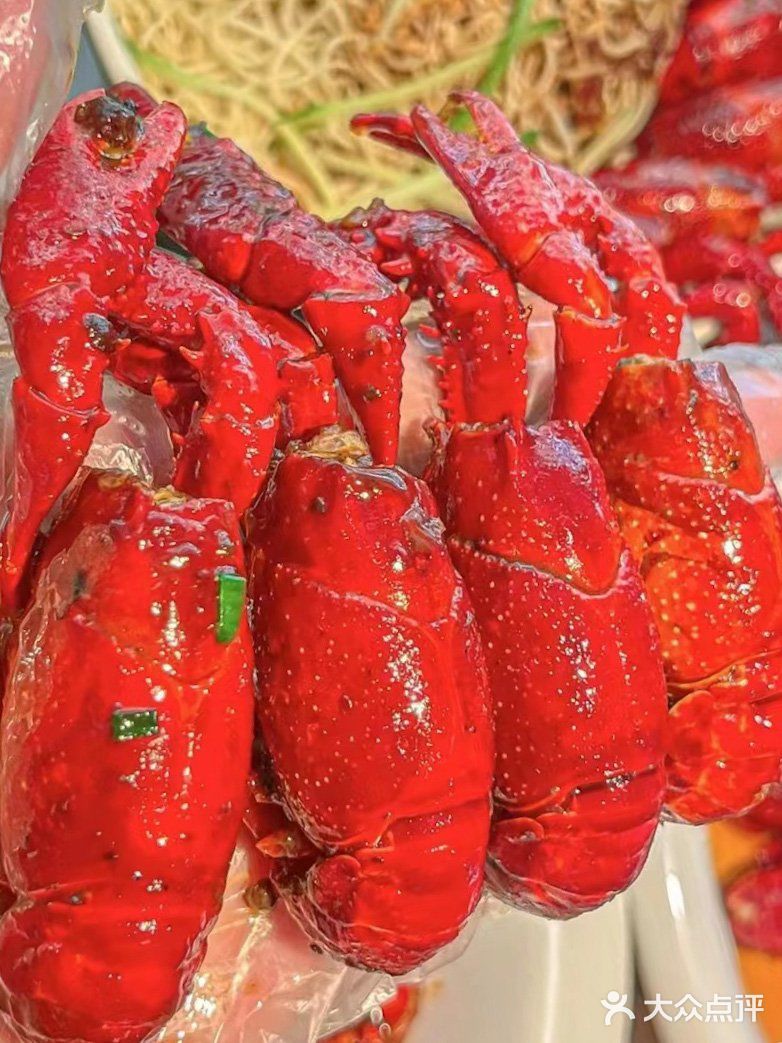 收(吃)到23年第一束(顿)女王花(小龙虾)!